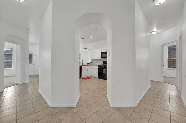 Building Photo - 144 Creek Terrace Dr