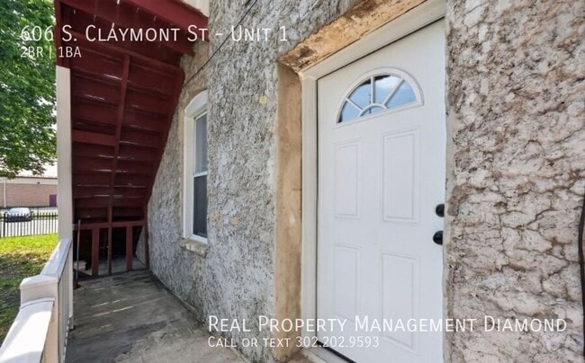 Building Photo - 606 S Claymont St