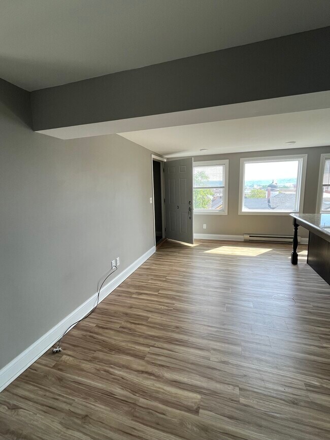 Open concept - 1358 Locust St