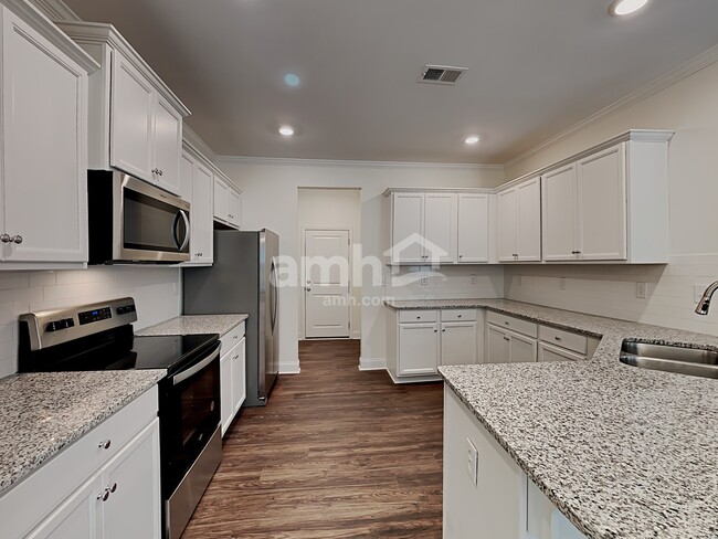 Foto del edificio - 625 Woodall Rd