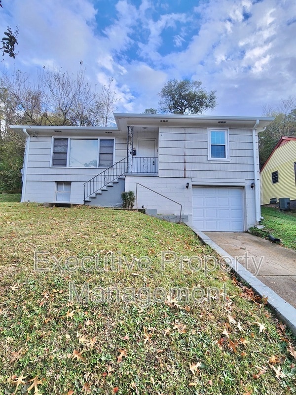 Primary Photo - 1633 29th St SW