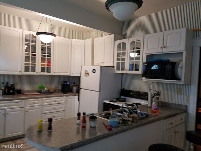 Foto del edificio - 5 br, 2 bath House - 416 N 4th St