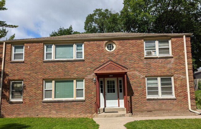 Foto del edificio - 3141 S 48th St