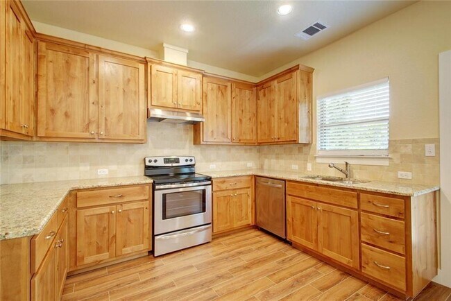 Foto del edificio - 602 Colt St