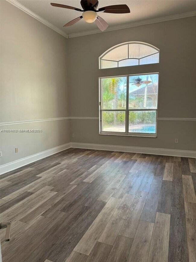 Foto del edificio - 1302 NW 139th Ave