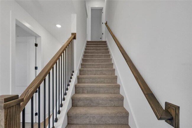 Building Photo - 15381 Hamlin Pk Dr