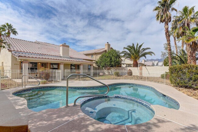 Foto del edificio - AMERICANA Property Mgmt - Great 2 story, 4 beds house with pool in Desert Shores