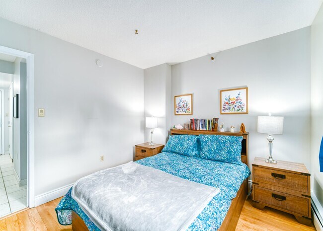 Photo du bâtiment - 1157-1157 Tower Rd