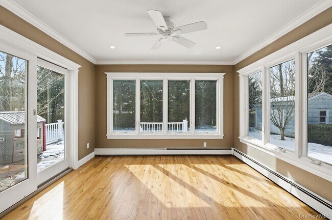 Foto del edificio - 19 Howell Pl