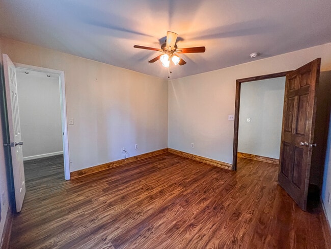 Building Photo - 185 Hill St