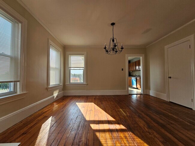 Foto del edificio - 38-40-40 Hillside Ave