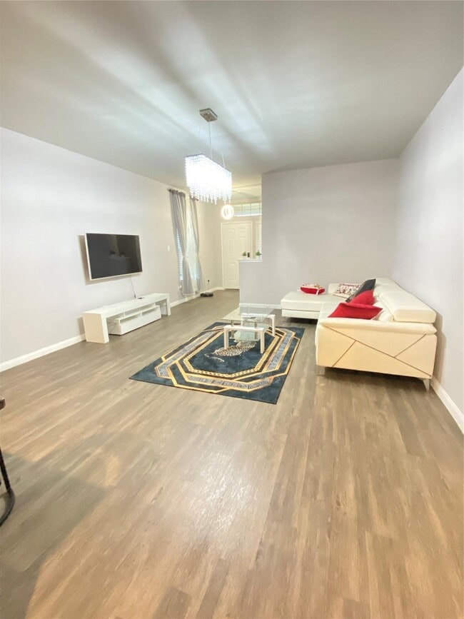 Foto del edificio - 17151 Cory Cornel Ln