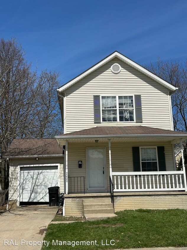 Primary Photo - 3 br, 2 bath House - 12009 Imperial Ave