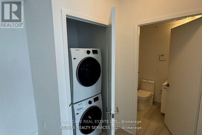 Photo du bâtiment - 260 Malta Ave.