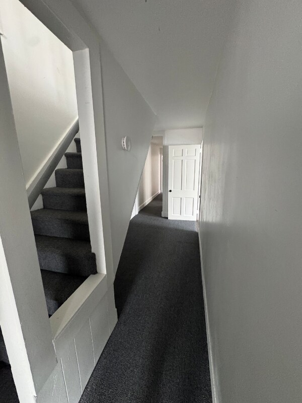 Foto del edificio - 106 E Pine St