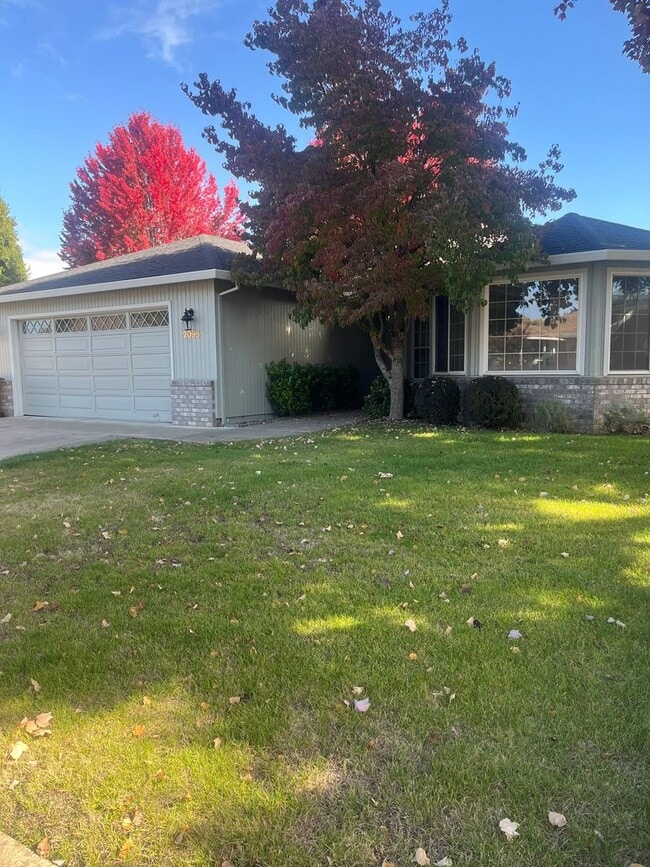 Building Photo - 3 Bedroom 2 Bath House