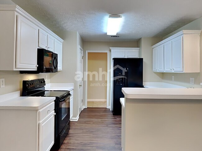 Foto del edificio - 103 Cottonwood Pl