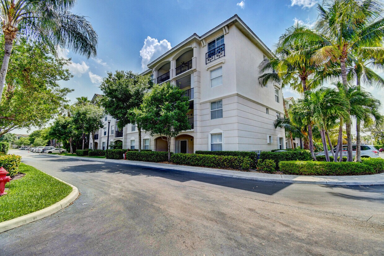 Foto principal - 3411 Tuscany Way