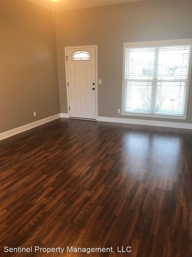 Building Photo - 4 br, 2 bath House - 315 South Charity Lane