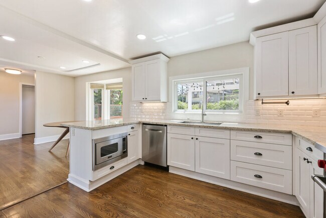 Foto del edificio - 3447 Goldfinch St