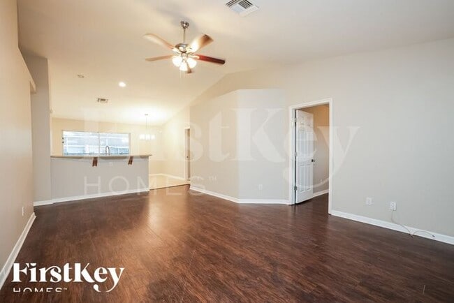Foto del edificio - 4725 22nd St SW