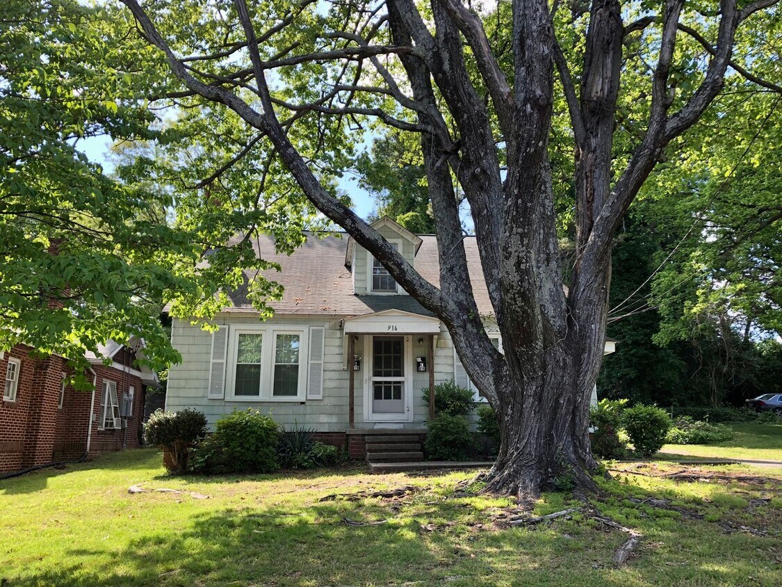 916 Lexington Ave, Greensboro, NC 27403 House Rental in Greensboro