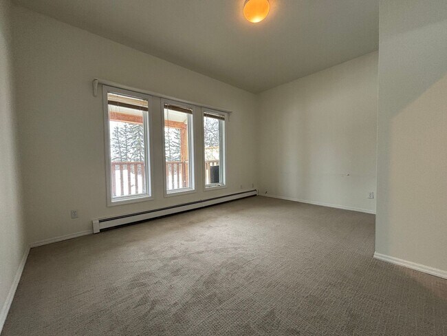 Building Photo - Gorgeous 5 bedroom house in the Bozeman co...