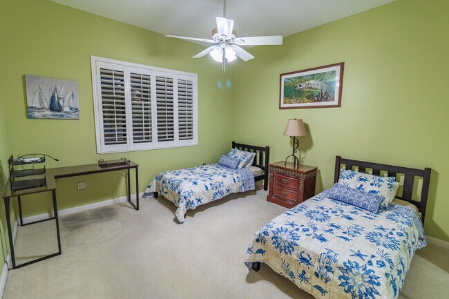 Foto del edificio - 36 Harbour Isle Dr W