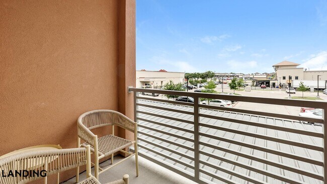 Foto del edificio - 2422 S Carrier Pkwy