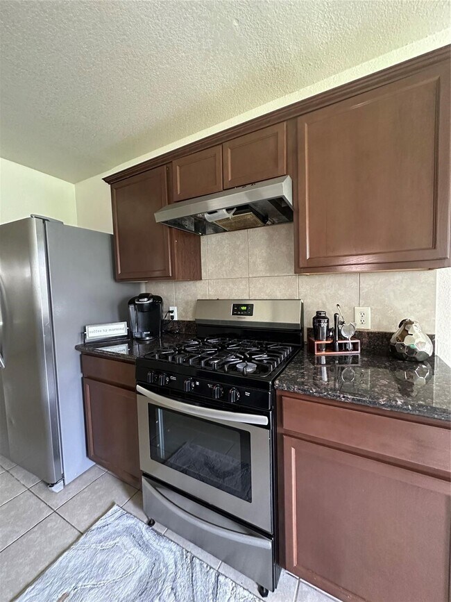 Foto del edificio - 3434 Dartmouth Field Ln