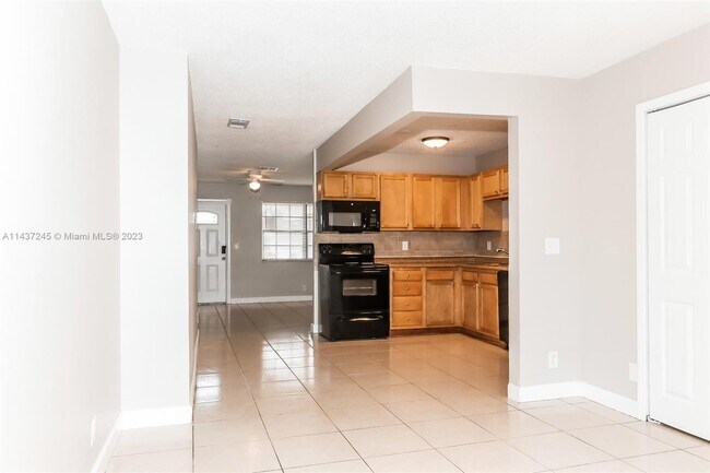 Building Photo - 4578 Gladiator Cir