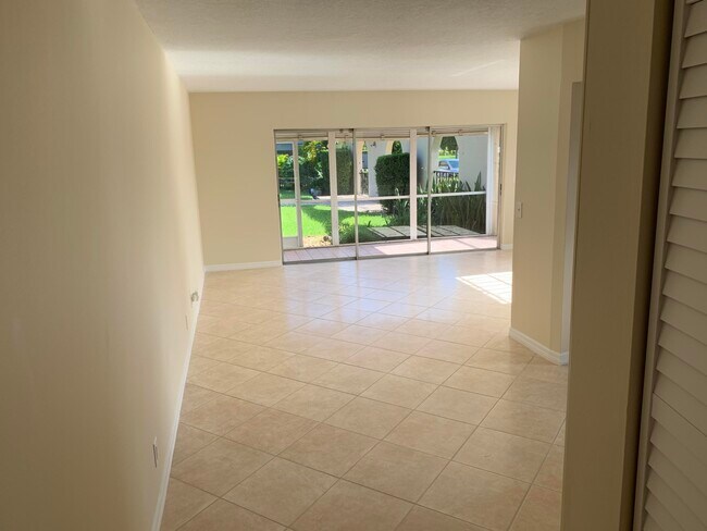 Foto del edificio - 342 Southwind Dr