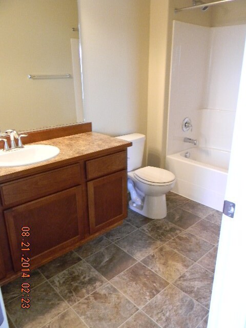 Building Photo - RANCH STYLE DUPLEX (P#450)