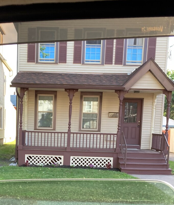 Primary Photo - 66 Church St