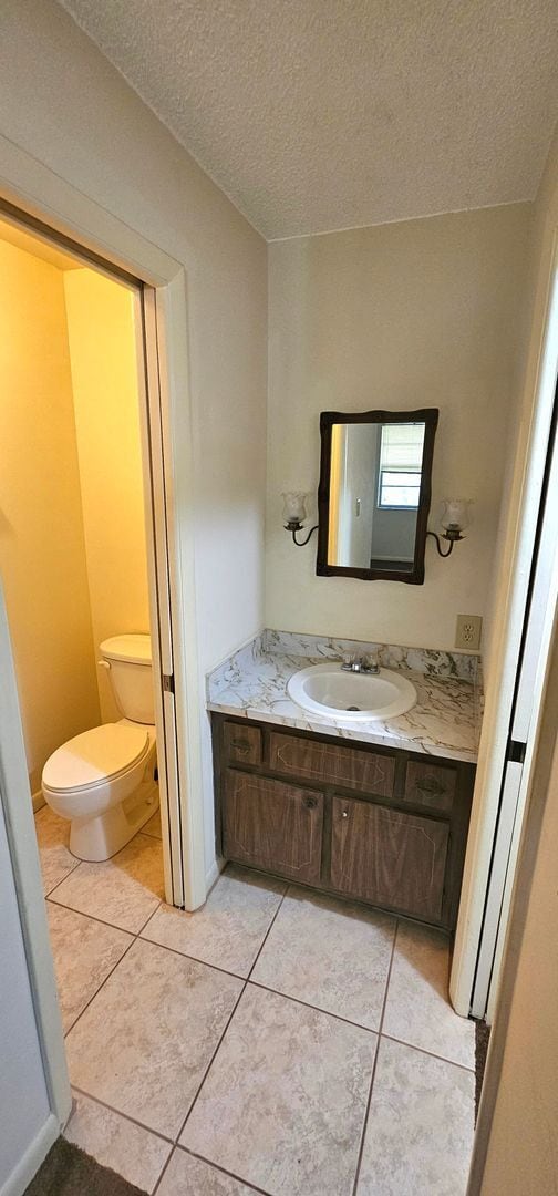 Building Photo - Riverfront Community with Resort Ammenities. 2/2 second Floor.