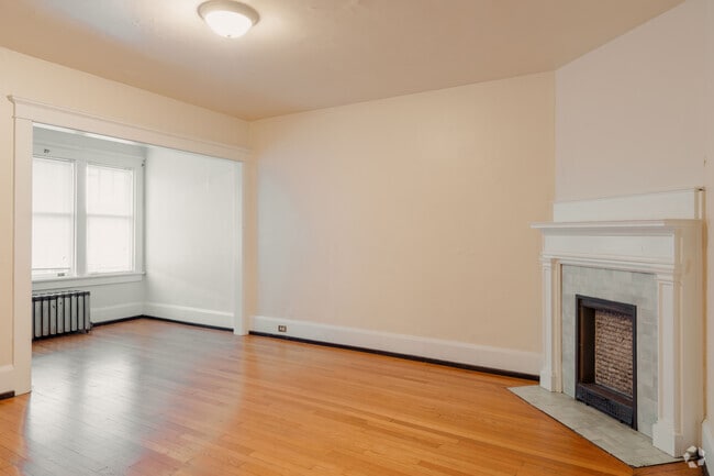 1HAB, 1BA - Plymouth Apartments