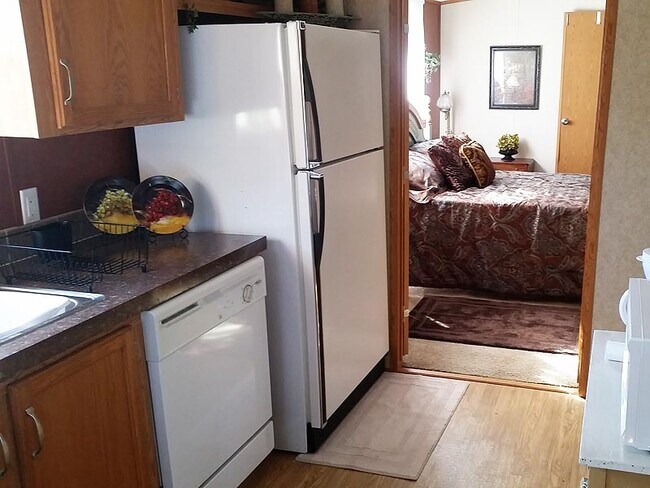 Foto del edificio - 124 Partridge Ln