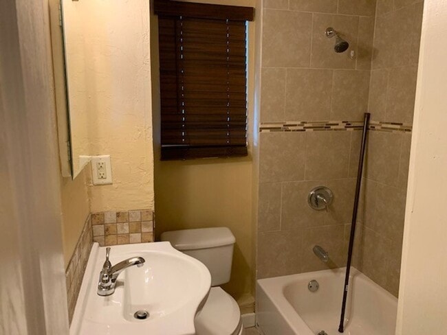 Photo - 1 Bedroom, 1 Bathroom Home