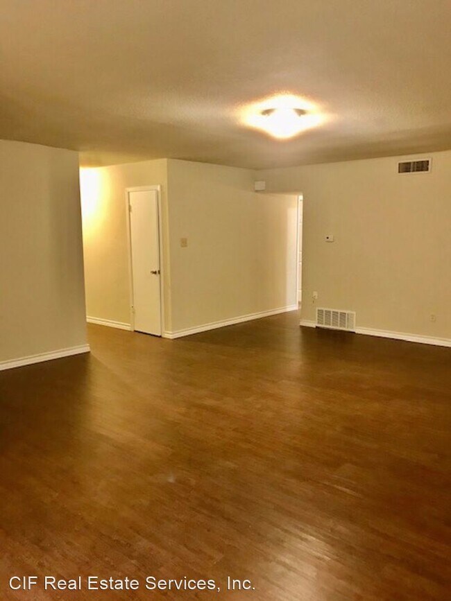 Building Photo - 3 br, 2 bath House - 5931 Stratford Dr. 1