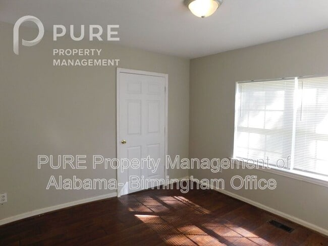 Building Photo - 5208 Highland Ave