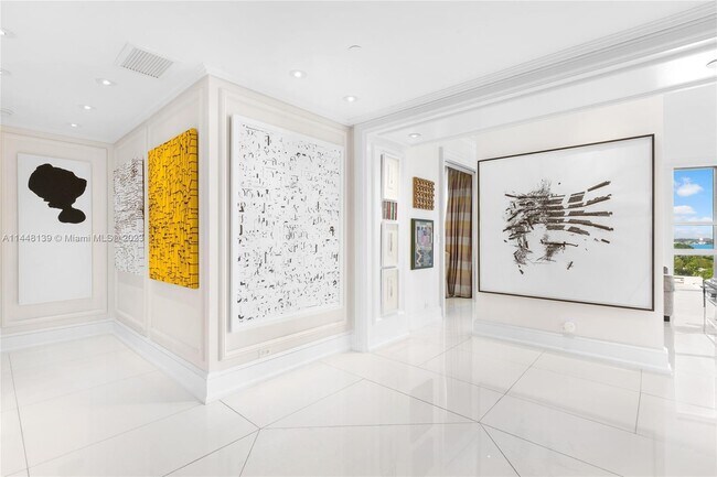 Building Photo - 10225 Collins Ave