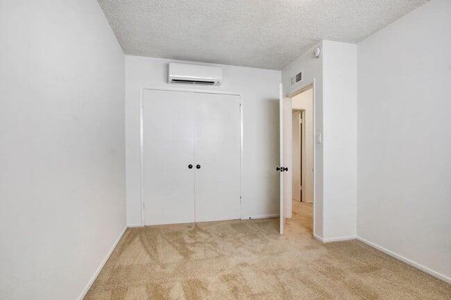 Foto del edificio - 1047 2nd St