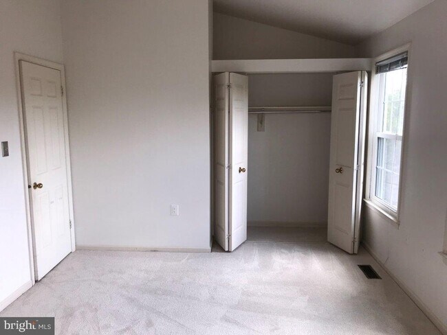 Foto del edificio - 13318 Foxhole Dr