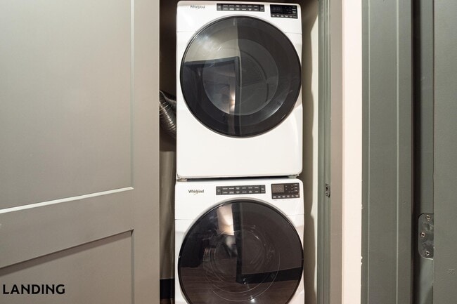 Foto del edificio - 415 E 2nd St S