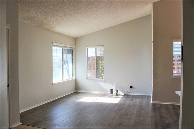 Foto del edificio - 3219 W Avenue J4