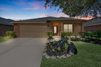 Building Photo - 4014 Pinecrest Hollow