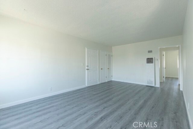 Foto del edificio - 12415 Dunrobin Ave