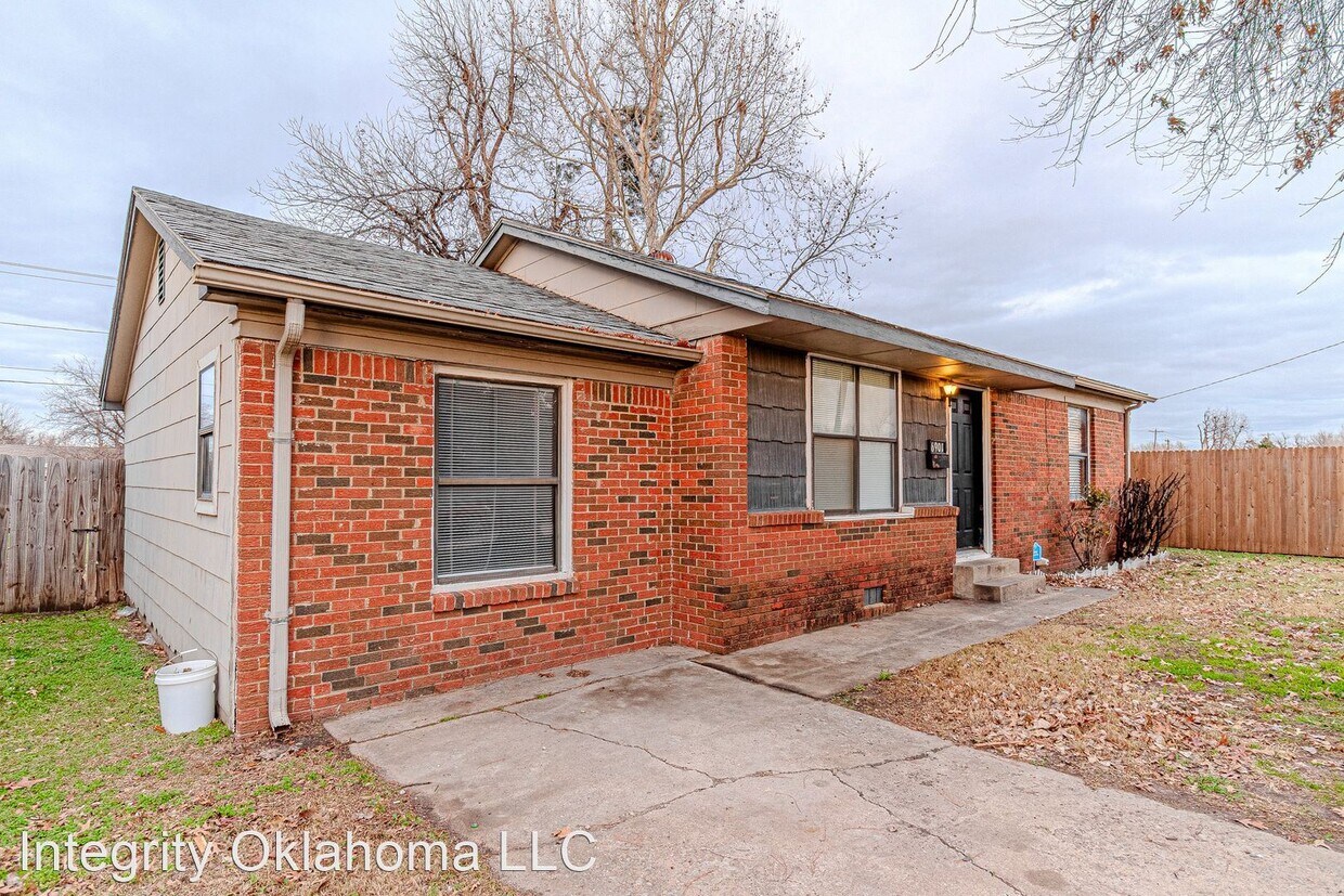 Foto principal - 3 br, 1 bath House - 6901 NW 57th