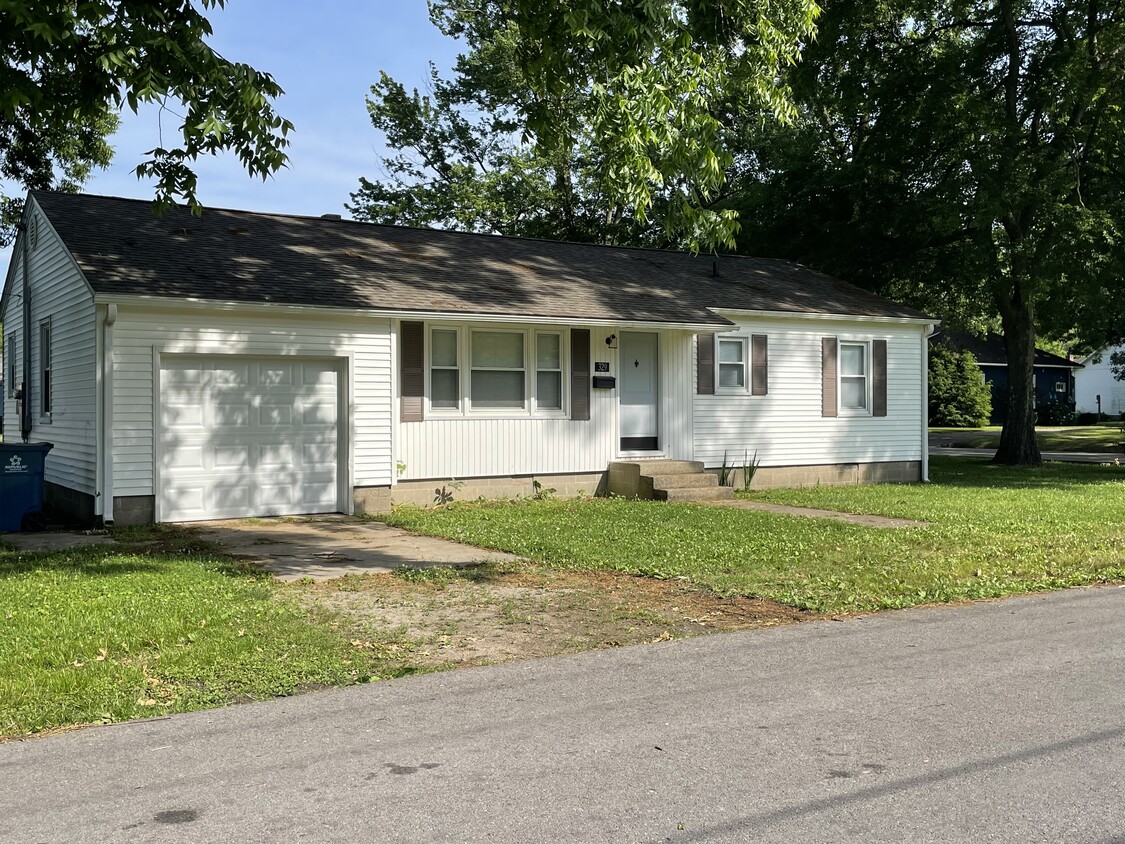 329 W Gray Ave, Chaffee, MO 63740 - House Rental in Chaffee, MO ...