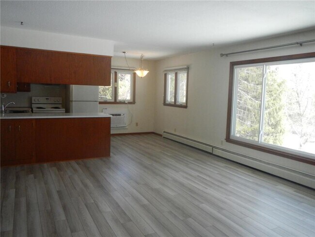 Building Photo - 438 Jacobs Ln